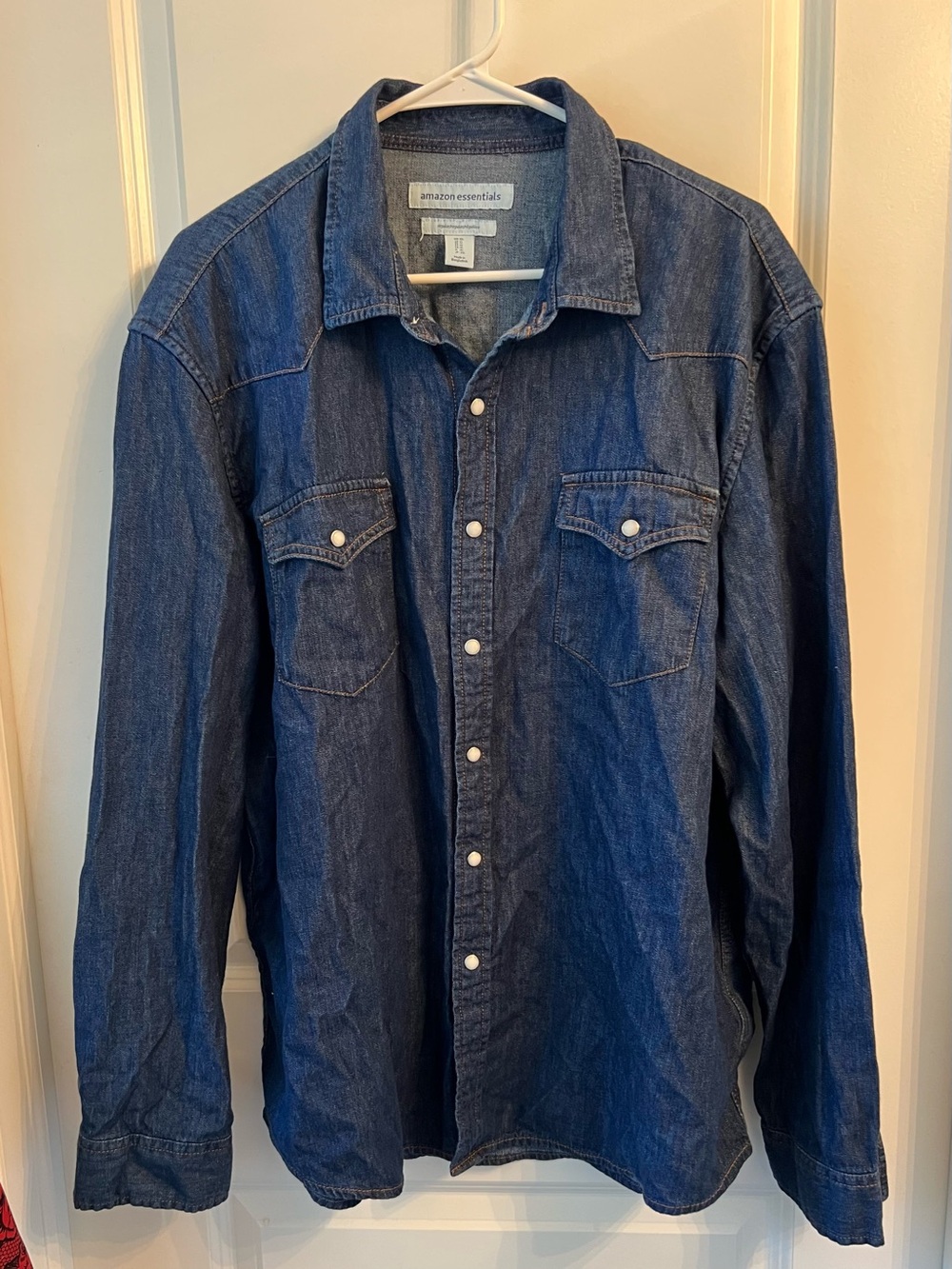 Amazon Essentials Men’s Indigo Denim Button-Front Western Shirt